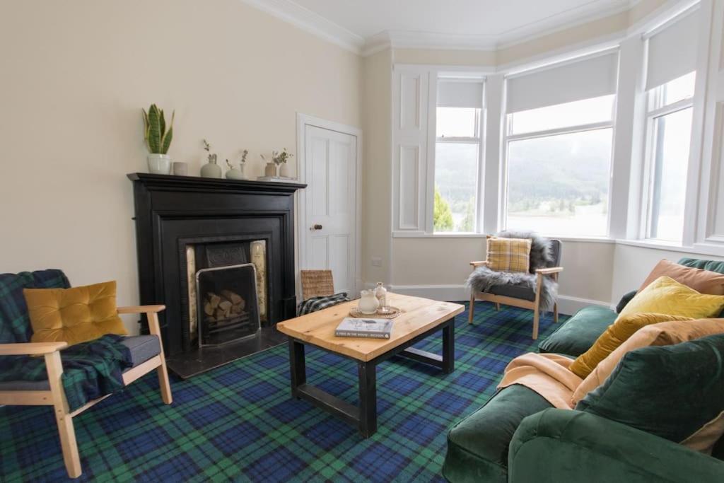Rossmay House - 4 Bedroom Scottish Villa With Waterfront / Mountain Views Аррочар Экстерьер фото