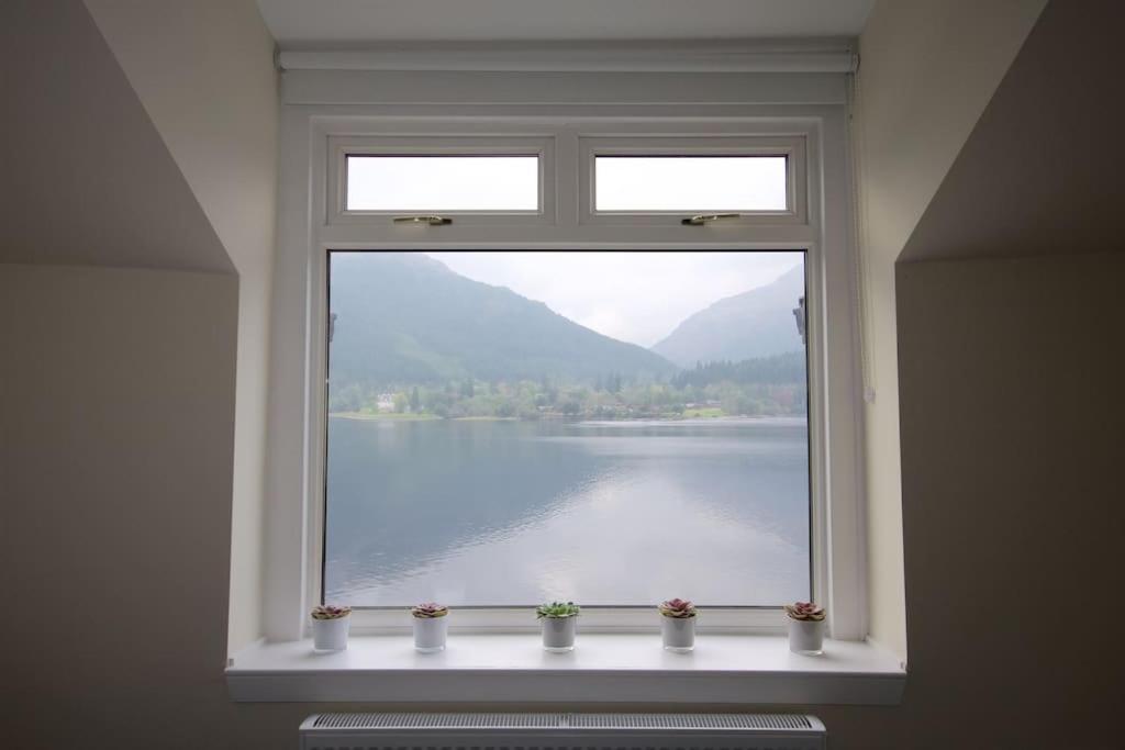 Rossmay House - 4 Bedroom Scottish Villa With Waterfront / Mountain Views Аррочар Экстерьер фото