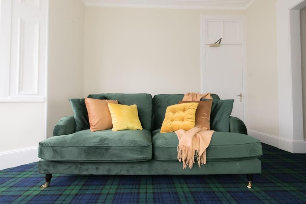 Rossmay House - 4 Bedroom Scottish Villa With Waterfront / Mountain Views Аррочар Экстерьер фото