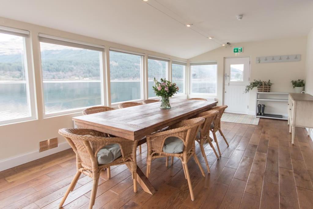 Rossmay House - 4 Bedroom Scottish Villa With Waterfront / Mountain Views Аррочар Экстерьер фото