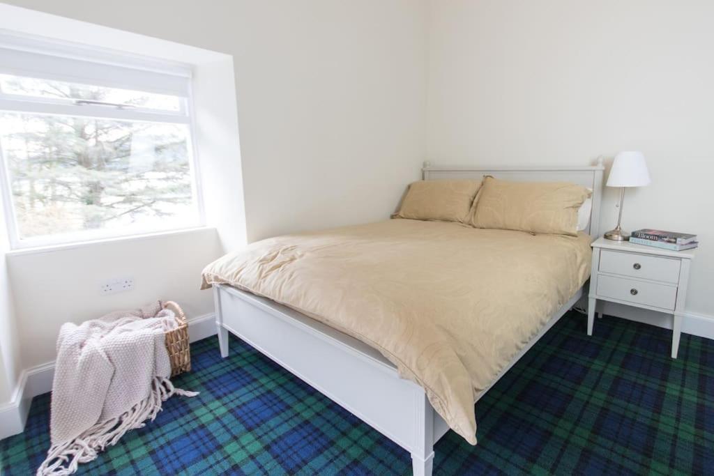 Rossmay House - 4 Bedroom Scottish Villa With Waterfront / Mountain Views Аррочар Экстерьер фото
