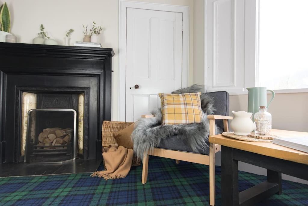 Rossmay House - 4 Bedroom Scottish Villa With Waterfront / Mountain Views Аррочар Экстерьер фото