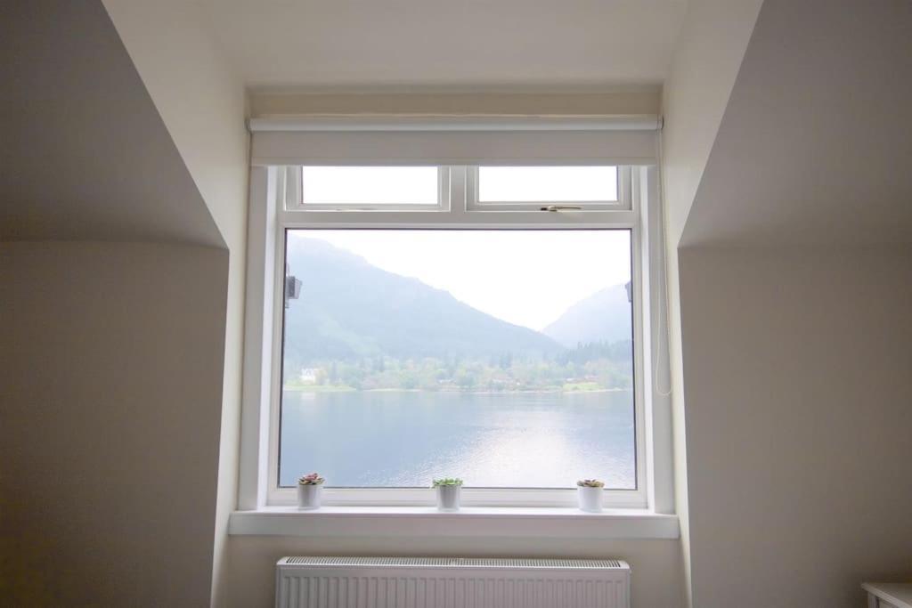 Rossmay House - 4 Bedroom Scottish Villa With Waterfront / Mountain Views Аррочар Экстерьер фото